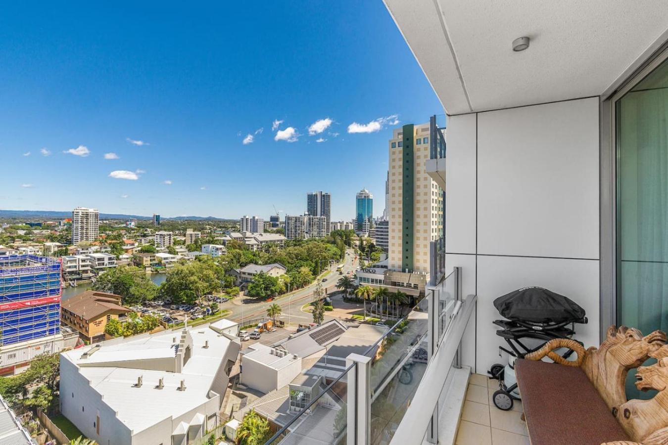 Apartment Lovely 1 Bed With Stunning Views Pool