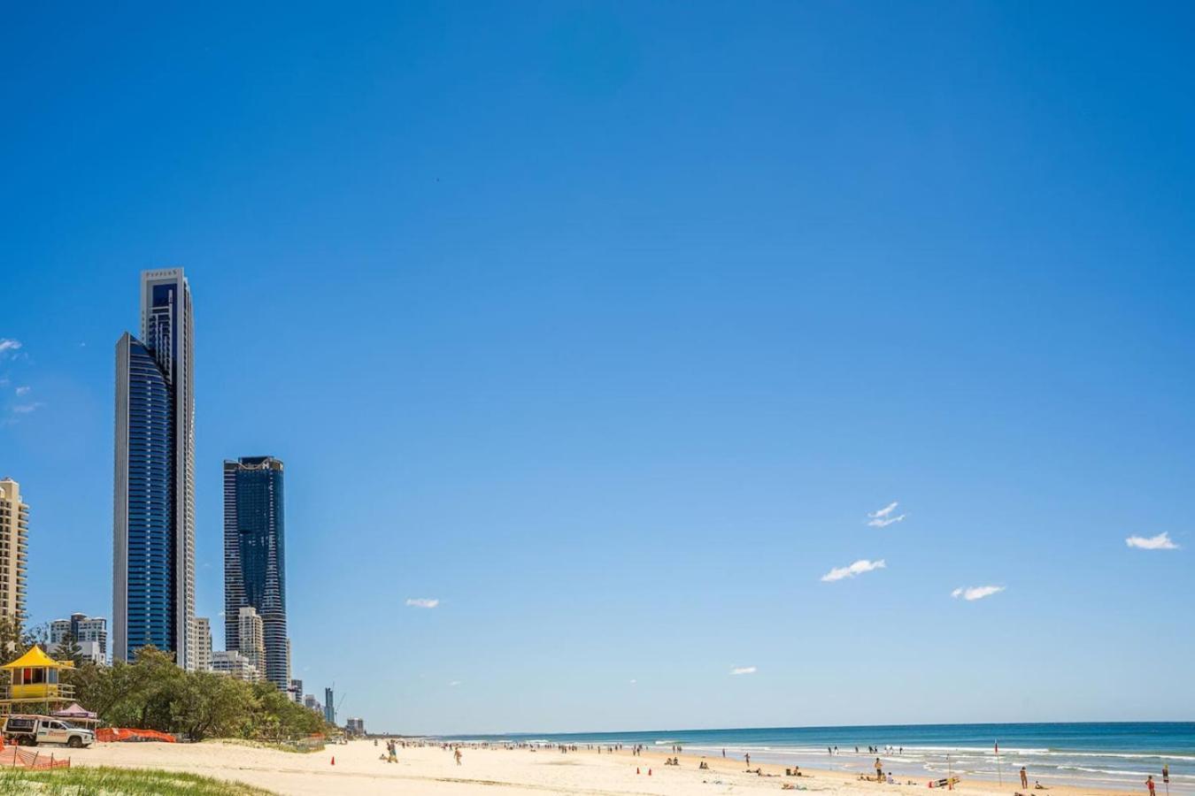 Lovely 1 Bed With Stunning Views Pool Apartment Gold Coast