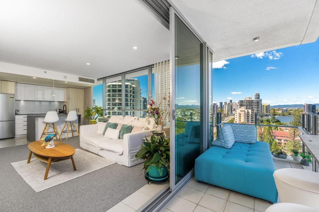 Lovely 1 Bed With Stunning Views Pool Apartment *