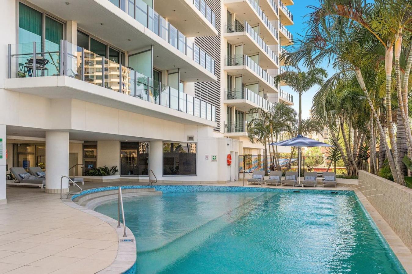 Apartment Lovely 1 Bed With Stunning Views Pool