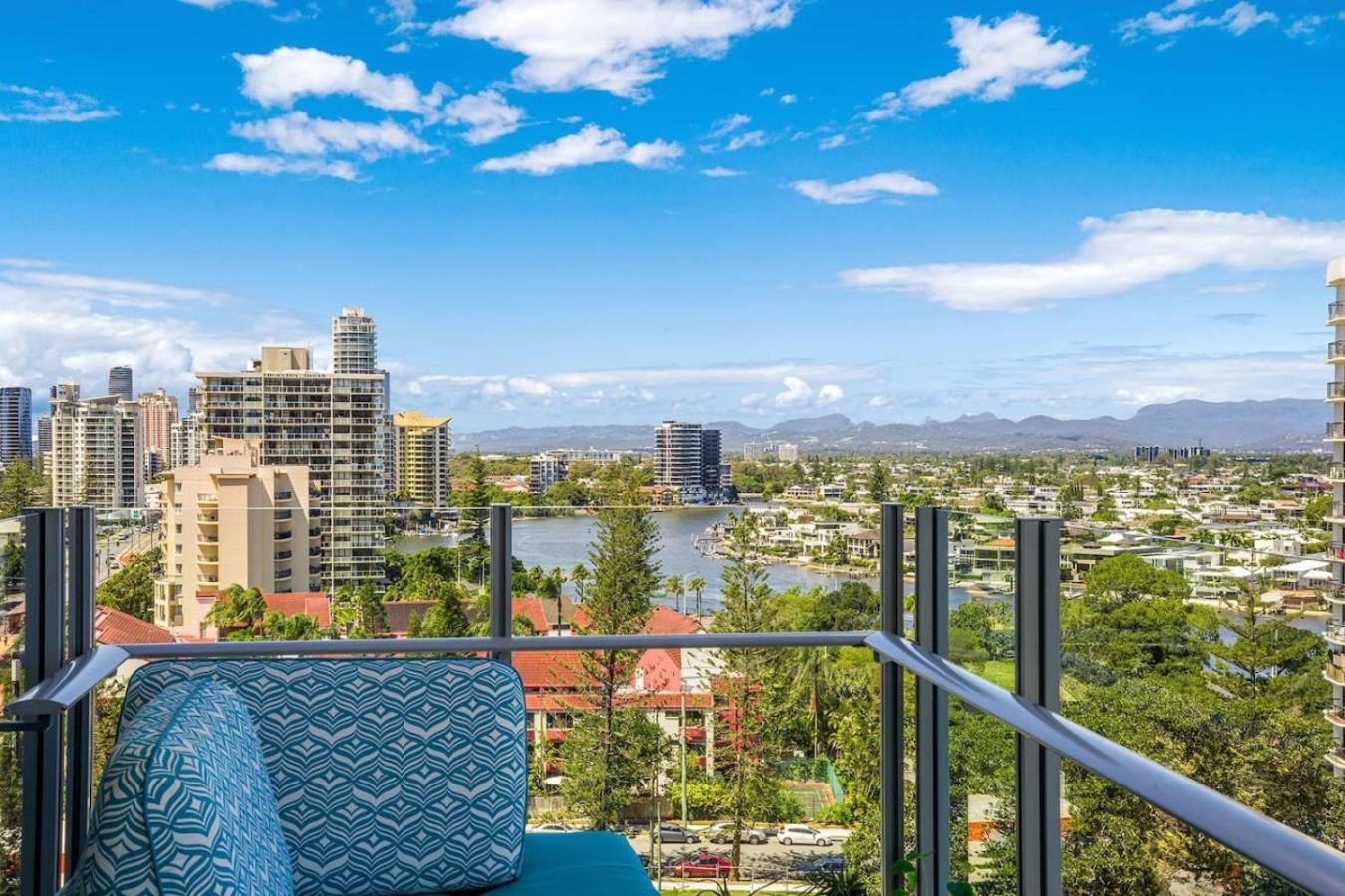 Apartment Lovely 1 Bed With Stunning Views Pool Gold Coast